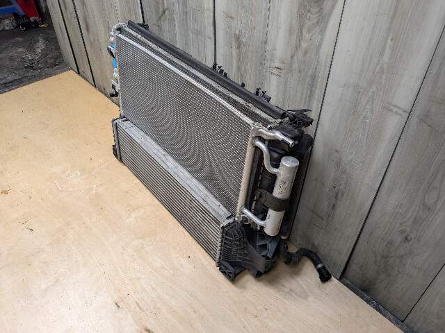 20-24 OEM BMW F39 F44 F48 228 M235 Radiator Condenser Fan Shroud Assembly 850W