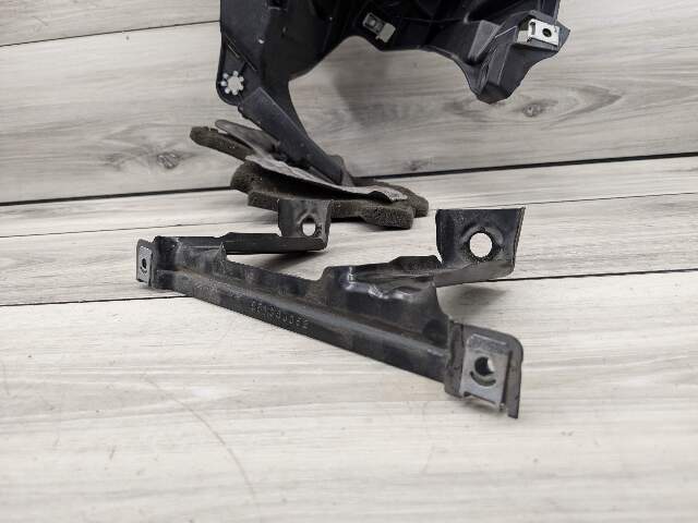 14-19 OEM BMW F15 F85 X5 F16 X6 Front Left Driver Fender Mount Support Bracket