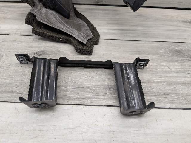 14-19 OEM BMW F15 F85 X5 F16 X6 Front Left Driver Fender Mount Support Bracket