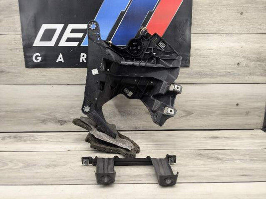 14-19 OEM BMW F15 F85 X5 F16 X6 Front Left Driver Fender Mount Support Bracket