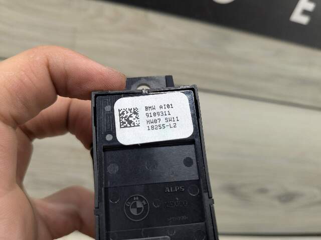 OEM BMW F90 M5 G30 G01 X3 G02 X4 F97 F98 Parking Brake Auto Hold Switch BLACK