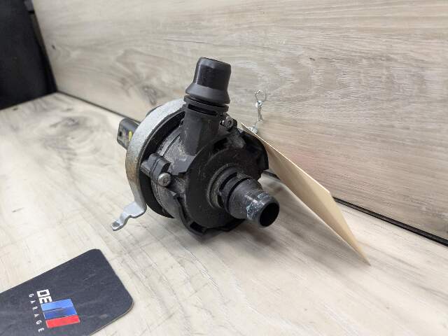 OEM BMW F23 F30 F32 F36 F80 F82 M3 Engine B46 S55 Auxiliary Coolant water Pump