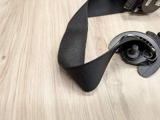OEM BMW F15 F16 F85 X5 X6 Front Left Driver Seat Belt Seatbelt Retractor Black