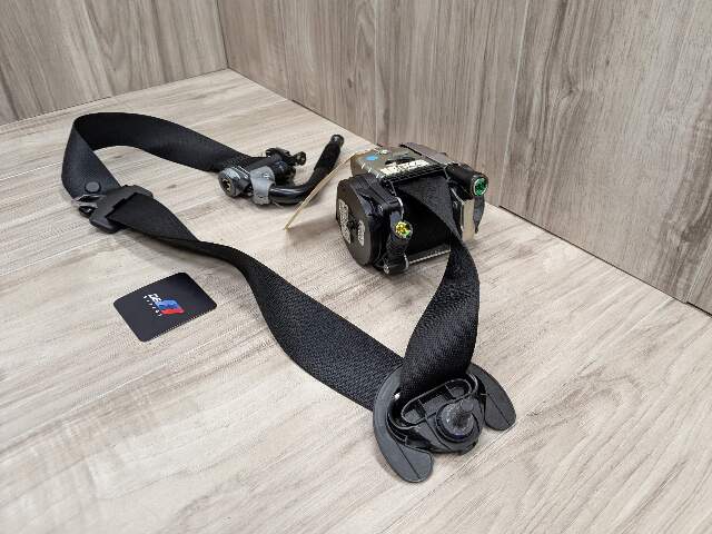 OEM BMW F15 F16 F85 F86 X5 X6 Front Right Passenger Seat Belt Retractor Black