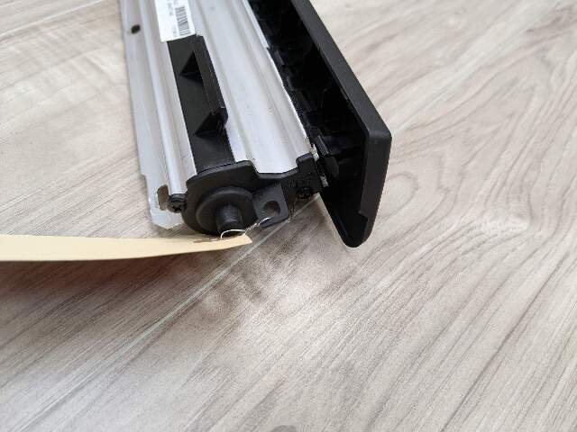 15-19 OEM BMW F16 F86 X6 REAR LEFT Driver Side Door Window Roller Sunshade Blind