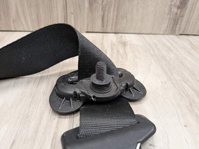 12-20 OEM BMW F30 F80 F36 M3 Front Left Driver Side Seatbelt Retractor Black