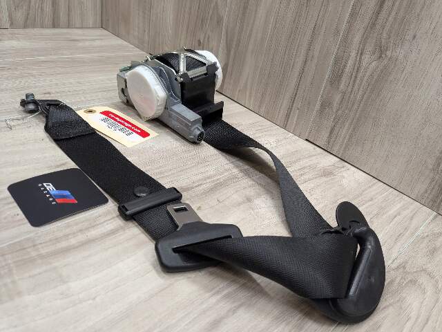 12-18 OEM BMW F30 F34 F36 F80 M3 Front Right Passenger Side Seatbelt Retractor