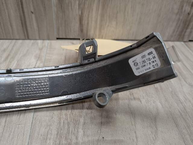 OEM BMW F22 F30 F32 F87 Right Passenger Side Mirror Turn Signal Light Indicator