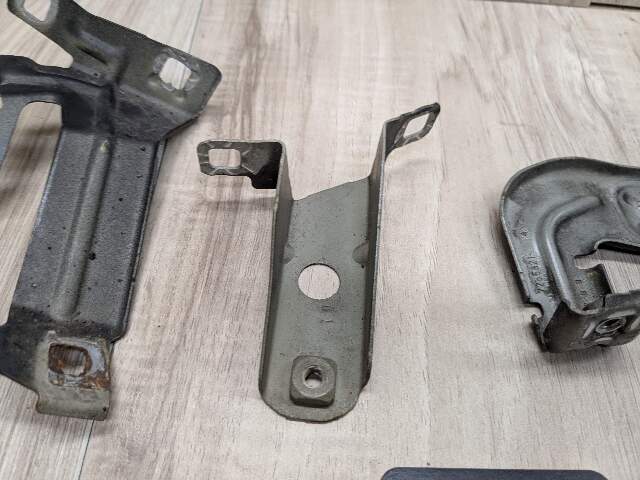 12-20 OEM BMW F30 F32 F33 F36 Front Left Driver Fender Wing Holder Bracket SET
