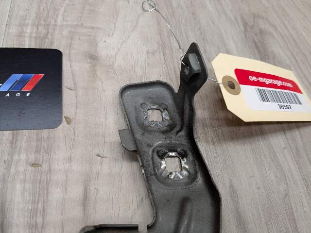 12-20 OEM BMW F30 F32 F36 Front Right Passenger Fender Wing Holder Bracket SET