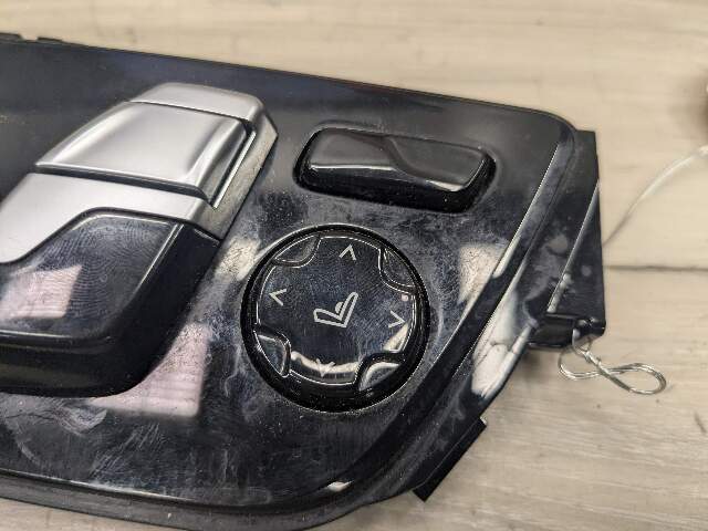 OEM BMW F90 G12 G30 530 540 M550 M5 Front Left Driver Seat Adjust Control Switch