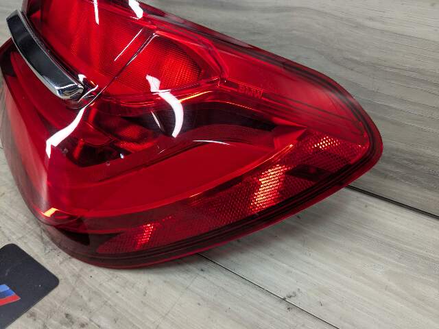 16-19 OEM BMW G12 740 750 M760 B7 Rear Right Passenger Side Outer Tail Light LED