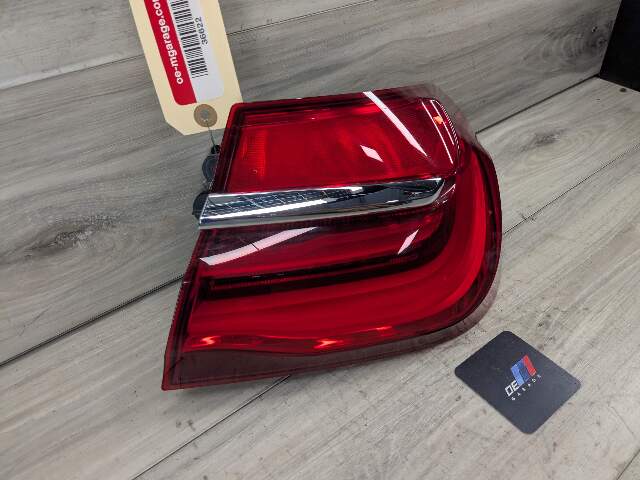 16-19 OEM BMW G12 740 750 M760 B7 Rear Right Passenger Side Outer Tail Light LED