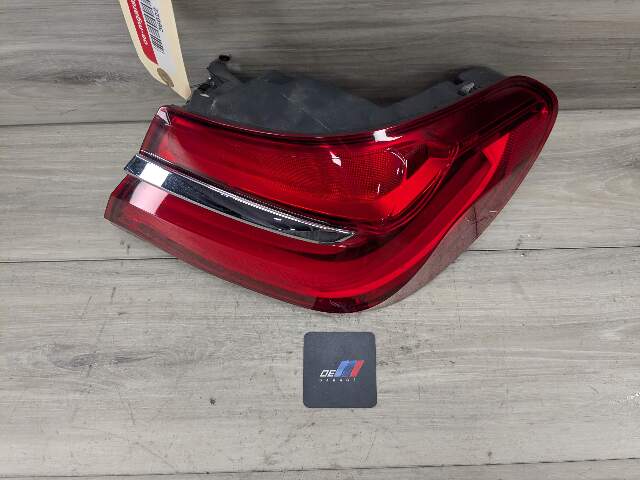 16-19 OEM BMW G12 740 750 M760 B7 Rear Right Passenger Side Outer Tail Light LED