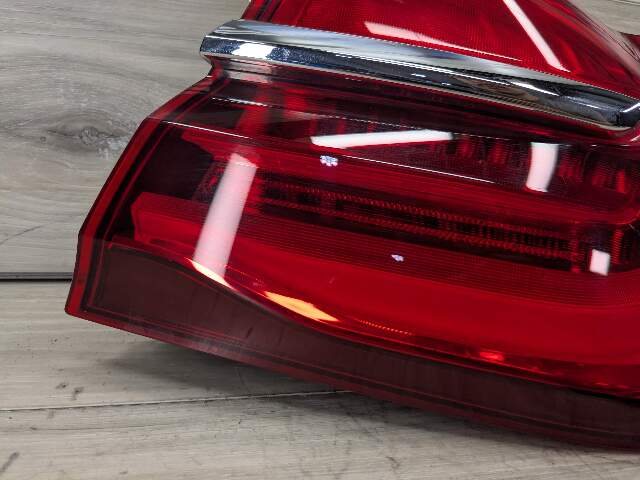 16-19 OEM BMW G12 740 750 M760 B7 Rear Right Passenger Side Outer Tail Light LED