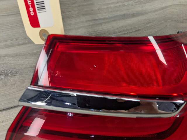 16-19 OEM BMW G12 740 750 M760 B7 Rear Right Passenger Side Outer Tail Light LED