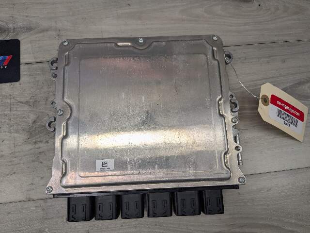 OEM BMW G11 G12 G30 M550 750 DME ECU N63R Engine Control Module Computer 880