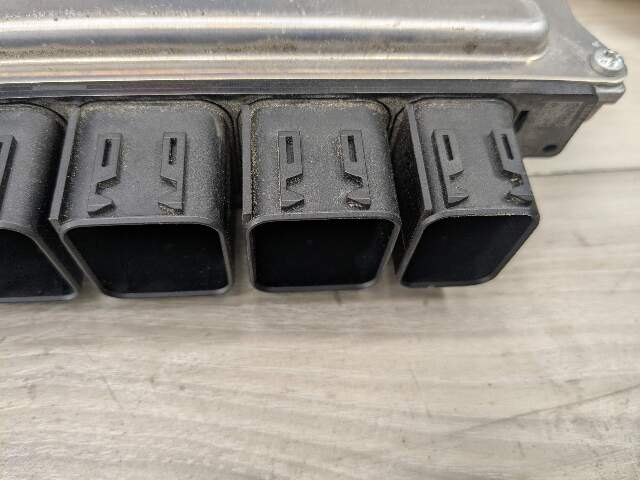 OEM BMW G11 G12 G30 M550 750 DME ECU N63R Engine Control Module Computer 880