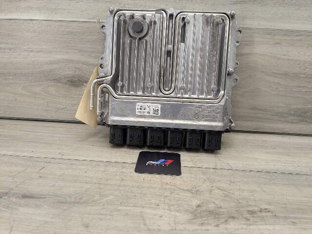 OEM BMW G11 G12 G30 M550 750 DME ECU N63R Engine Control Module Computer 880