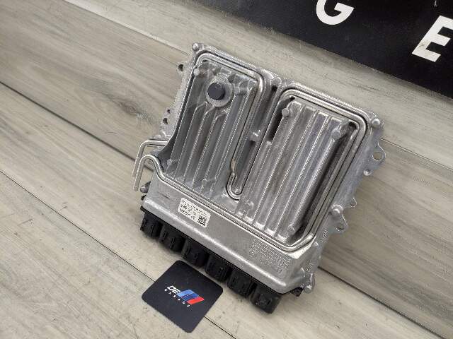 OEM BMW G11 G12 G30 M550 750 DME ECU N63R Engine Control Module Computer 880