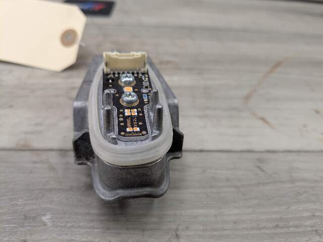 16-19 OEM BMW G11 G12 740 750 LED Turn Signal Bulb Control Module Computer