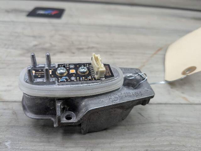 16-19 OEM BMW G11 G12 740 750 LED Turn Signal Bulb Control Module Computer