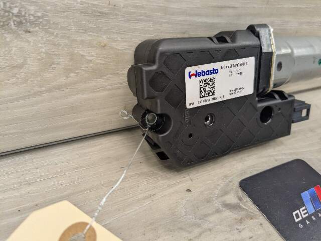 16-20 OEM BMW G12 740 750 M760 Upper SUNROOF Moon Roof Motor Unit