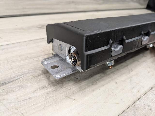 OEM BMW F90 G11 G12 G30 G32 M5 Front Right Passenger Side Knee Lower Dash Airbag