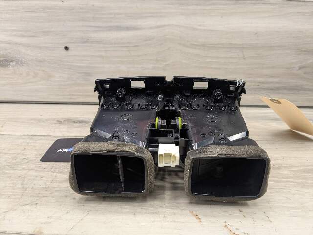 16-19 OEM BMW G11 G12 750 Rear Center Console AC Air Vent Grille Grill