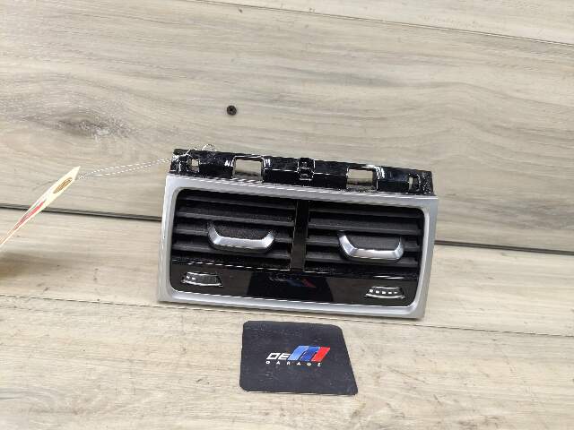 16-19 OEM BMW G11 G12 750 Rear Center Console AC Air Vent Grille Grill