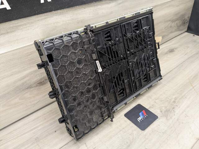 16-22 OEM BMW G11 G12 740 750 Center Console Cup Holder Storage Compartment