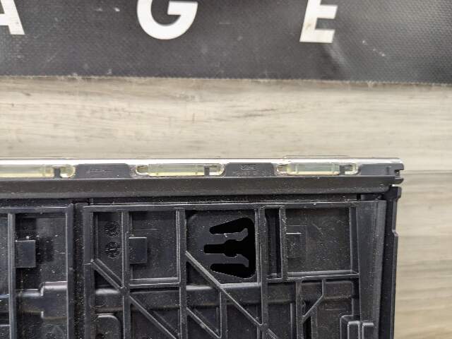 16-22 OEM BMW G11 G12 740 750 Center Console Cup Holder Storage Compartment