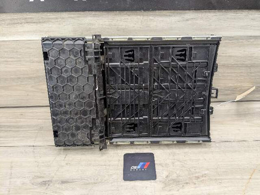 16-22 OEM BMW G11 G12 740 750 Center Console Cup Holder Storage Compartment