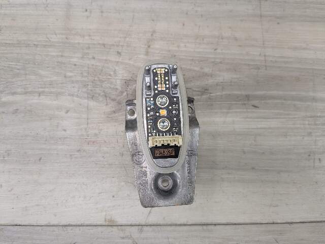 16-19 OEM BMW G11 G12 740 750 LED Turn Signal Bulb Control Module Computer