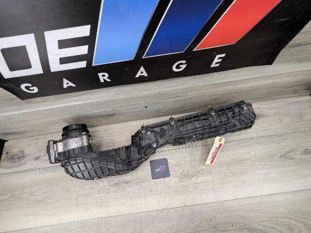 16-21 BMW G30 G12 F90 M5 Left Driver Side Engine N63R S63M Intake Manifold 5-8