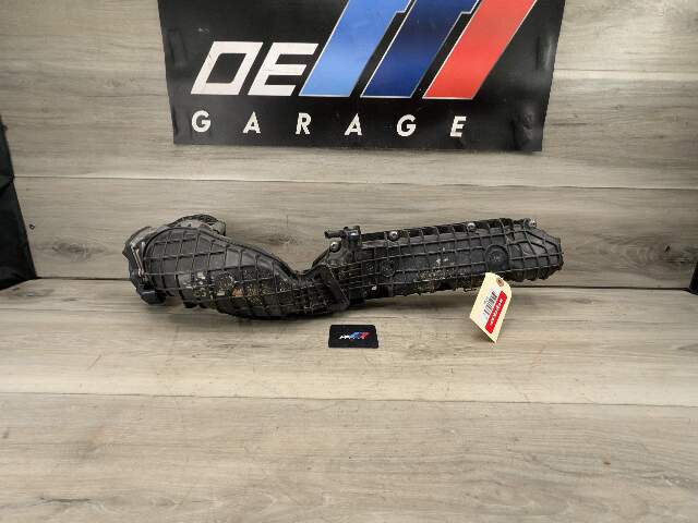 16-21 BMW G30 G12 F90 M5 Left Driver Side Engine N63R S63M Intake Manifold 5-8
