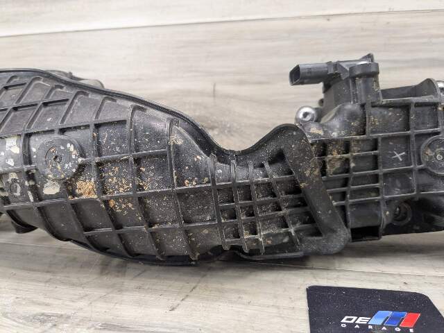16-21 BMW G30 G12 F90 M5 Left Driver Side Engine N63R S63M Intake Manifold 5-8
