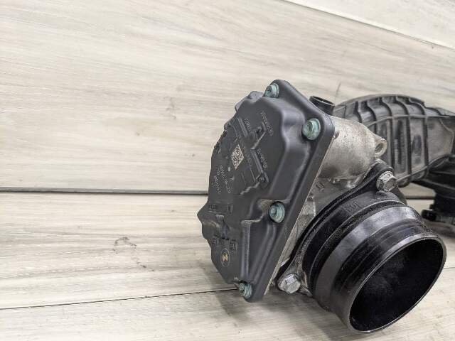 16-21 BMW G30 G12 F90 M5 Left Driver Side Engine N63R S63M Intake Manifold 5-8