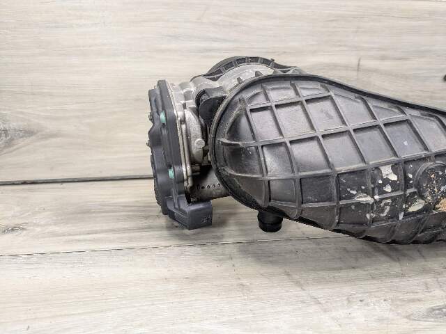 16-21 BMW G30 G12 F90 M5 Left Driver Side Engine N63R S63M Intake Manifold 5-8