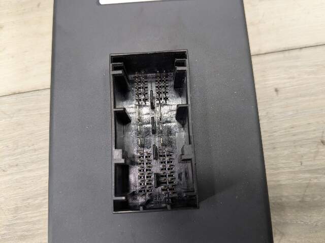 10-13 OEM BMW E70 E71 X5 X6 Dynamic Suspension Drive Control Module Unit