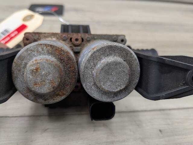 07-19 OEM BMW E70 E71 F15 F16 F85 X5 X6 Engine Water Heater Control Valve Pump