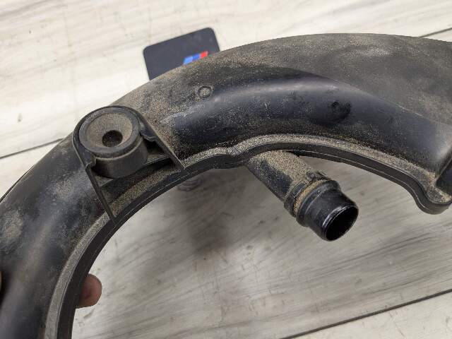 16-19 OEM BMW G12 G30 750 Engine N63R Front Right Side Air Intake Hose Cyl 1-4