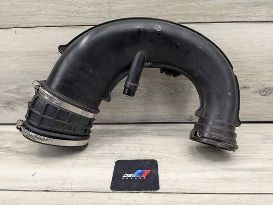 16-19 OEM BMW G12 G30 750 Engine N63R Front Right Side Air Intake Hose Cyl 1-4