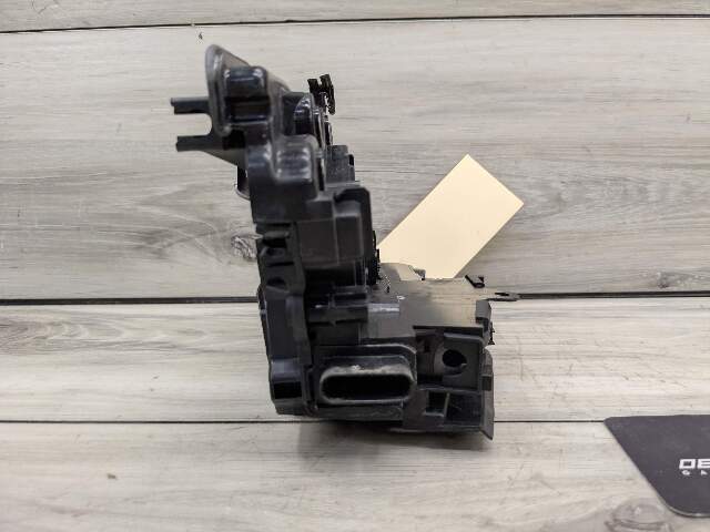 OEM BMW G05 G06 G07 G11 G12 G16 G30 Rear Left Driver Door Lock Latch Actuator