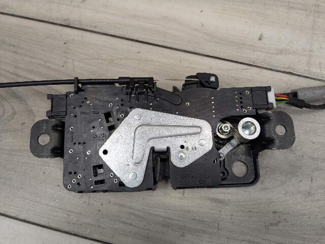 16-22 OEM BMW G11 G12 740 750 M760 Trunk Lid Power Lock Drive