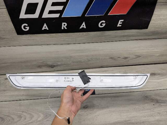 16-22 OEM BMW G12 Rear Right Passenger Door Sills M Trim Illuminated Entry Plate