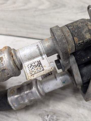 16-19 OEM BMW F90 G12 750 G30 M550 AT Transmission Oil Cooler Line Return Flow