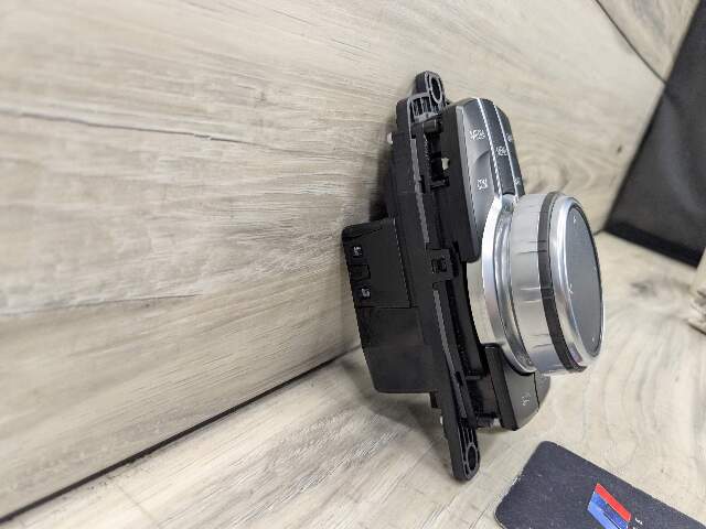 OEM BMW G30 G01 G02 F90 M5 X3 iDrive Navigation Controller Knob NBT NAV Button
