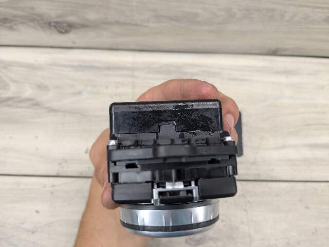 OEM BMW G30 G01 G02 F90 M5 X3 iDrive Navigation Controller Knob NBT NAV Button