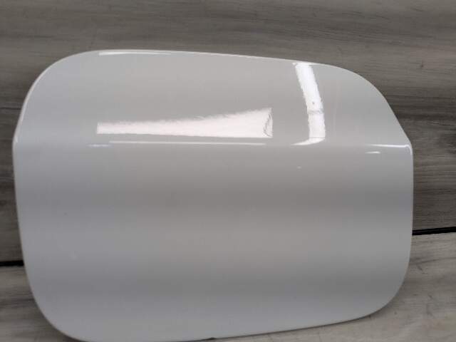 07-13 OEM BMW E70 X5 X5M Rear Fuel Gas Tank Flap Lid Cover Cap White 300